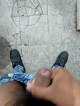 Snapshot of SlipperyRebound0 chatting on 11.20.25 SlipperyRebound0 online show from 11.20.25