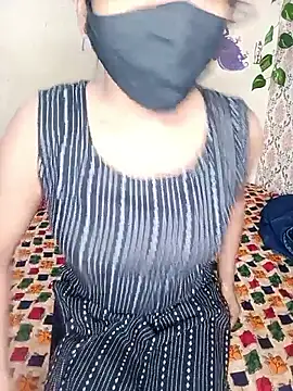 Snapshot of cury_kudi chatting on 11.17.25 cury kudi online show from 11.17.25