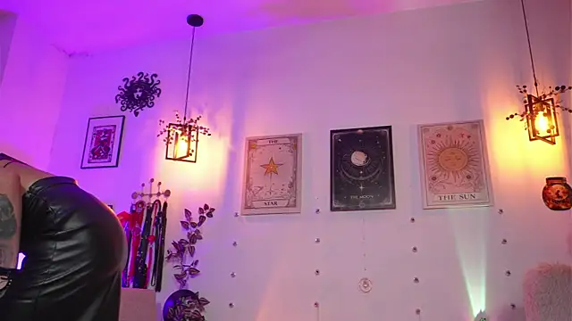 curlynatashaa online show from 05.21.26