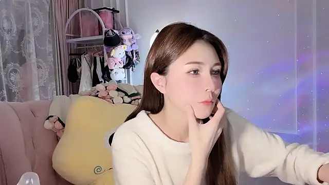 Snapshot of Titi-175 chatting on 11.12.25 Titi-175 online show from 11.12.25