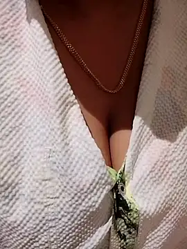 Snapshot of Mallu_Meghna_nair_ chatting on 10.20.25 Mallu Meghna nair online show from 10.20.25