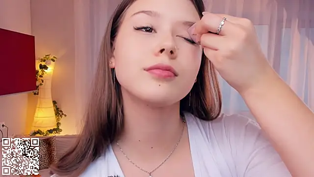 MondoNeko online show from 10.25.25