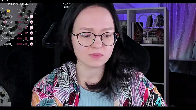 Snapshot of power_robynn chatting on 10.06.25 power robynn online show from 10.06.25