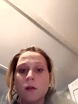 Queen2454 online show from 02.13.26