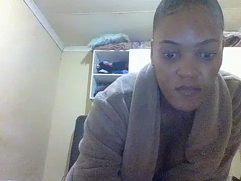 carrie tee online show from 11.08.25