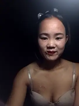 Snapshot of Alice_wo chatting on 10.18.25 Alice wo online show from 10.18.25