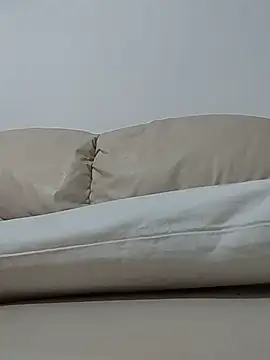 Snapshot of thonyx93 chatting on 11.21.25 thonyx93 online show from 11.21.25