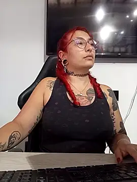 Snapshot of rojita-rojita chatting on 11.26.25 rojita-rojita online show from 11.26.25