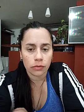 Amarteverdaderamente online show from 11.17.25