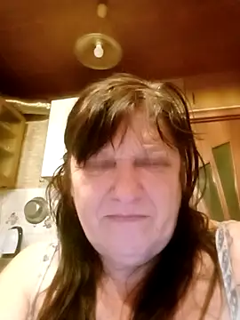 Apeesynka55211 online show from 12.20.25