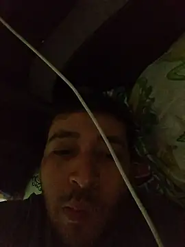 Snapshot of Valen_Squirt04 chatting on 10.08.25 Valen Squirt04 online show from 10.08.25