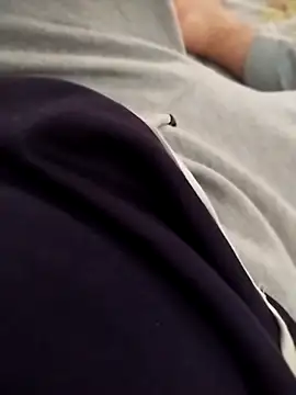 Snapshot of Valen_Squirt04 chatting on 03.29.26 Valen Squirt04 online show from 03.29.26