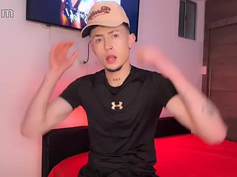 strongManLatino online show from 01.16.26