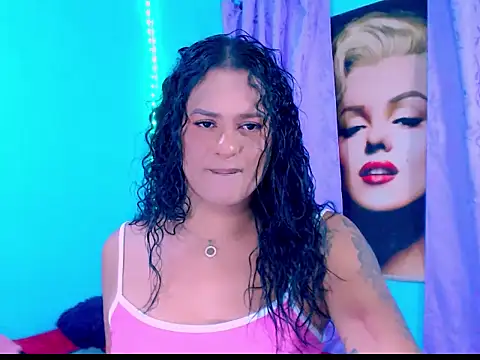 Snapshot of horny_val_ chatting on 01.12.26 horny val online show from 01.12.26