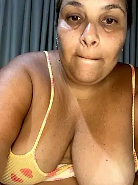 Snapshot of Livpoppe chatting on 01.14.26 Livpoppe online show from 01.14.26