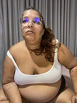 Snapshot of Livpoppe chatting on 03.21.26 Livpoppe online show from 03.21.26