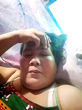 Snapshot of milagrose_rose chatting on 10.12.25 milagrose rose online show from 10.12.25