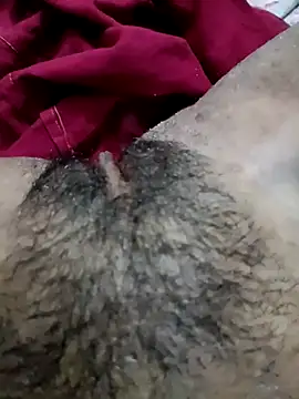 Snapshot of Hotty_ruvi chatting on 10.14.25 Hotty ruvi online show from 10.14.25