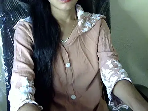 Snapshot of Shazi_1 chatting on 11.22.25 Shazi 1 online show from 11.22.25