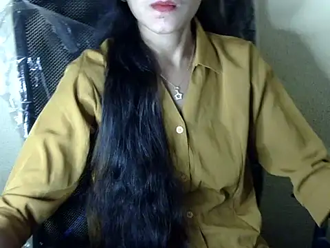 Snapshot of Shazi_1 chatting on 11.29.25 Shazi 1 online show from 11.29.25