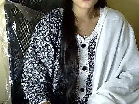 Snapshot of Shazi_1 chatting on 12.05.25 Shazi 1 online show from 12.05.25