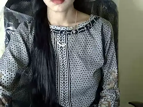 Snapshot of Shazi_1 chatting on 12.14.25 Shazi 1 online show from 12.14.25