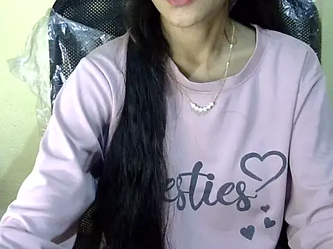 Snapshot of Shazi_1 chatting on 12.16.25 Shazi 1 online show from 12.16.25