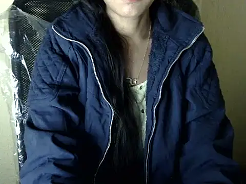 Snapshot of Shazi_1 chatting on 12.18.25 Shazi 1 online show from 12.18.25