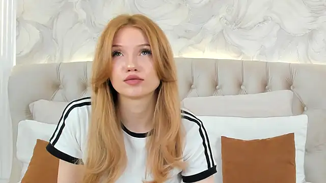 Snapshot of MelissaLiss chatting on 07.23.26 MelissaLiss online show from 07.23.26