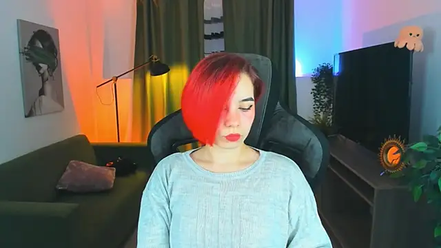 Snapshot of MarcelineChi chatting on 11.03.25 MarcelineChi online show from 11.03.25