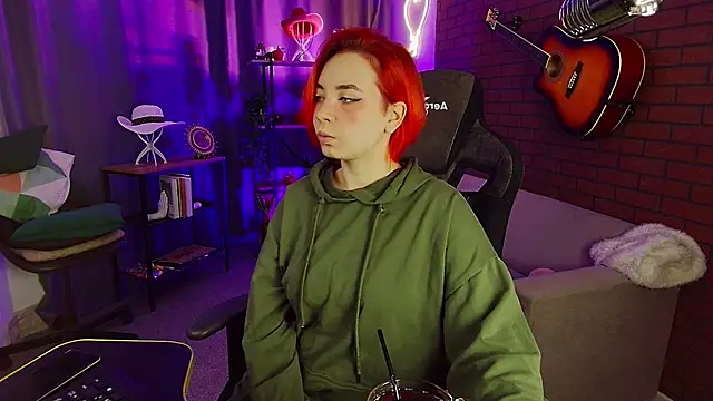 Snapshot of MarcelineChi chatting on 12.03.25 MarcelineChi online show from 12.03.25