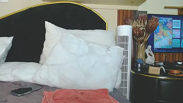 CynnxxxBarb online show from 03.06.26