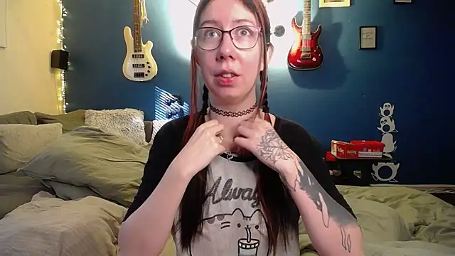 TattooedGirls online show from 10.10.25