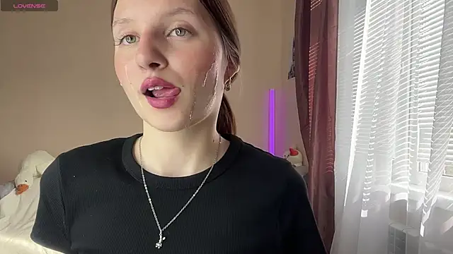 JanellHousen online show from 07.22.26