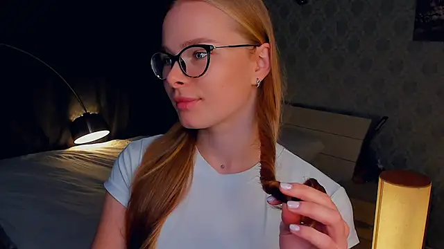 LibbyVenzeio online show from 10.19.25