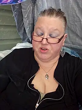 Snapshot of Budd_Bunney chatting on 12.20.25 Budd Bunney online show from 12.20.25