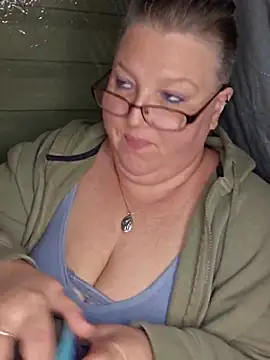 Snapshot of Budd_Bunney chatting on 02.04.26 Budd Bunney online show from 02.04.26