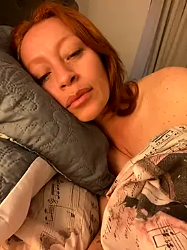 LucianaWainN online show from 10.10.25