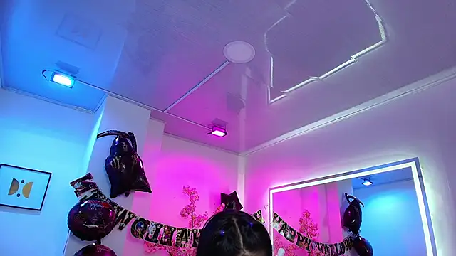 Snapshot of Gabriela_milani chatting on 10.30.25 Gabriela milani online show from 10.30.25