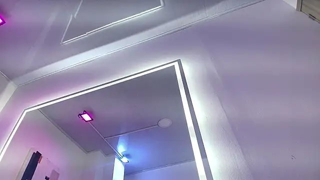 Snapshot of Gabriela_milani chatting on 11.24.25 Gabriela milani online show from 11.24.25