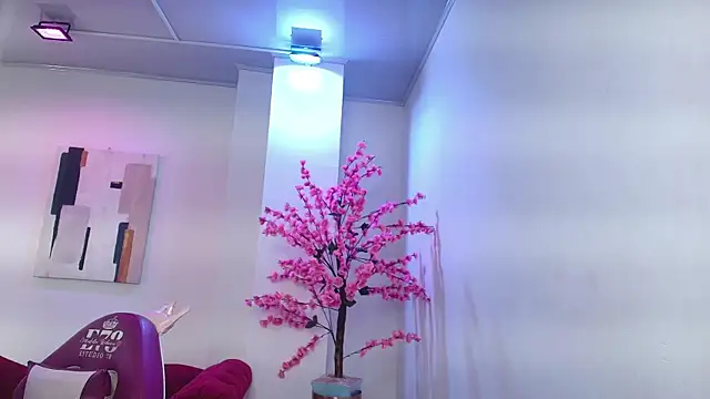 Snapshot of Gabriela_milani chatting on 12.03.25 Gabriela milani online show from 12.03.25