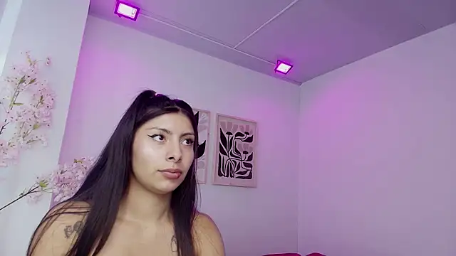 Snapshot of Gabriela_milani chatting on 05.02.26 Gabriela milani online show from 05.02.26
