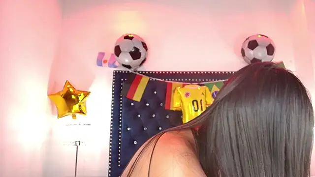 Snapshot of Gabriela_milani chatting on 06.24.26 Gabriela milani online show from 06.24.26