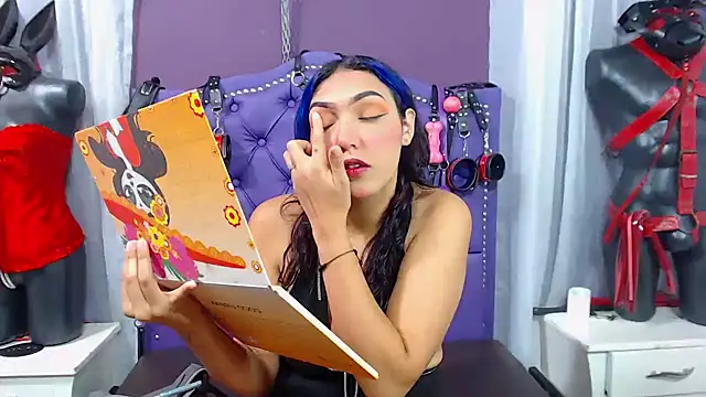 Snapshot of Sophie-dbs chatting on 11.25.25 Sophie-dbs online show from 11.25.25