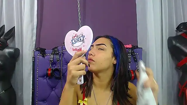 Snapshot of Sophie-dbs chatting on 12.03.25 Sophie-dbs online show from 12.03.25