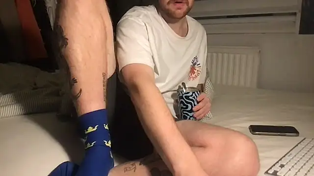 Snapshot of Angus80085 chatting on 11.01.25 Angus80085 online show from 11.01.25