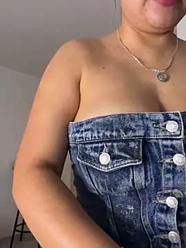 Zoe riivas online show from 10.23.25