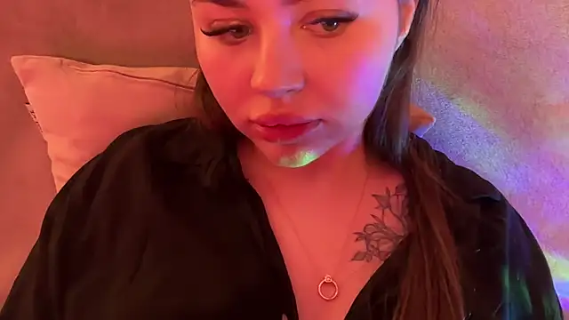 AlmaryKim online show from 04.20.26