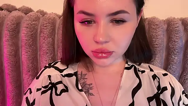AlmaryKim online show from 06.05.26