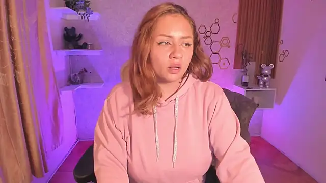 EvelynVega0 online show from 11.06.25